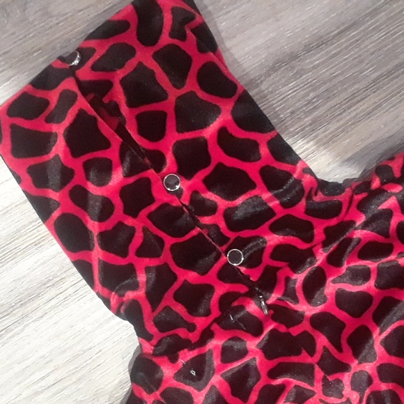 Soft Luxe Velvet Dress in Red and Black Animal Giraffe Print Cowl Neck - Picture 4 of 5
